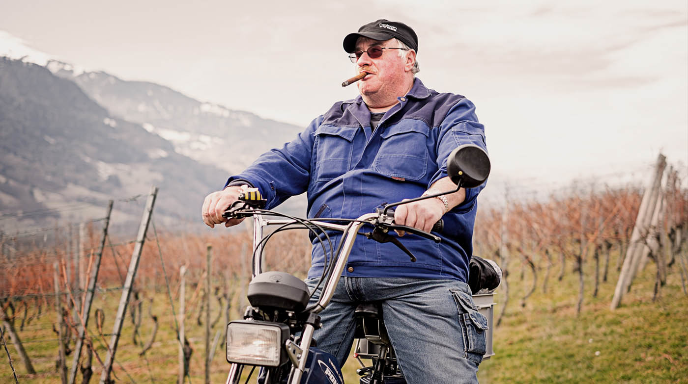 von Salis - Er mit Zigarre und Bike